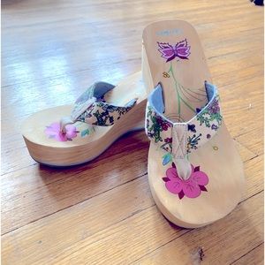 Sketchers Super Comfy SWEETEST Summer Sandals LIKE NEW💕💕💕